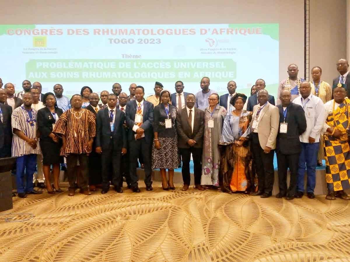 Accès aux soins de santé : des rhumatologues africains en congrès à Lomé