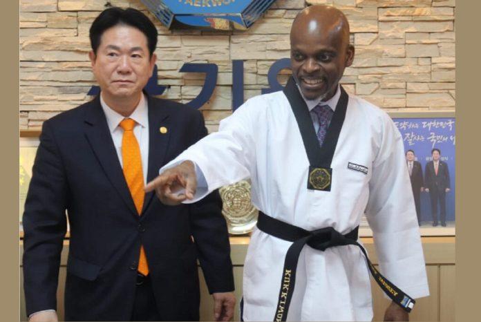 Taekwondo : Le Ministre Robert Dussey, désormais ceinture noire