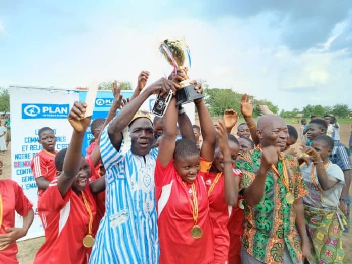 Sotouboua 3 : Plan International Togo crée un cadre d’échange aux filles à travers un Gala de foot