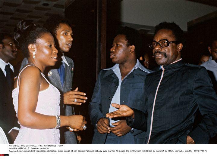 Ancien chanteur de funk, prince playboy, franc-maçon... Qui est Ali Bongo, président déchu du Gabon ?