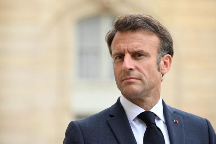 Pour Emmanuel Macron, “La limitation des mandats présidentiels à deux" est une connerie