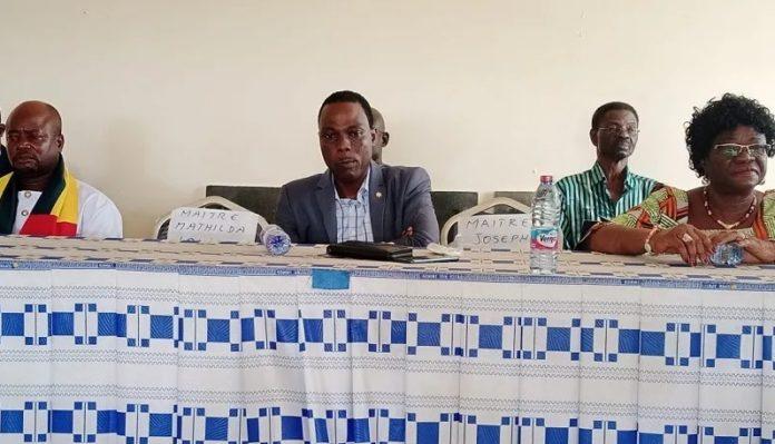 Les mésaventures de 2 avocats français proches de la DMK à Lomé