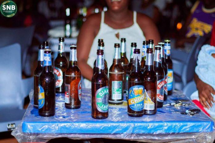 Togo : les consommateurs s'insurgent contre la hausse des prix des bières
