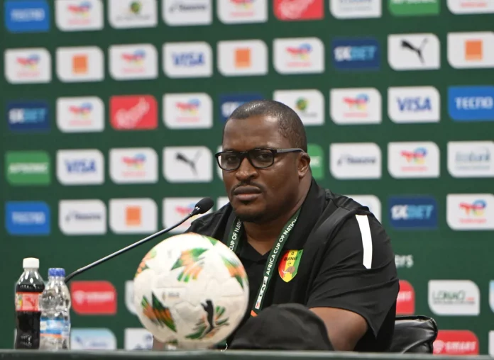 GUINÉE : Kaba Diawara maintenu en tant que sélectionneur de l'équipe nationale de Guinée.