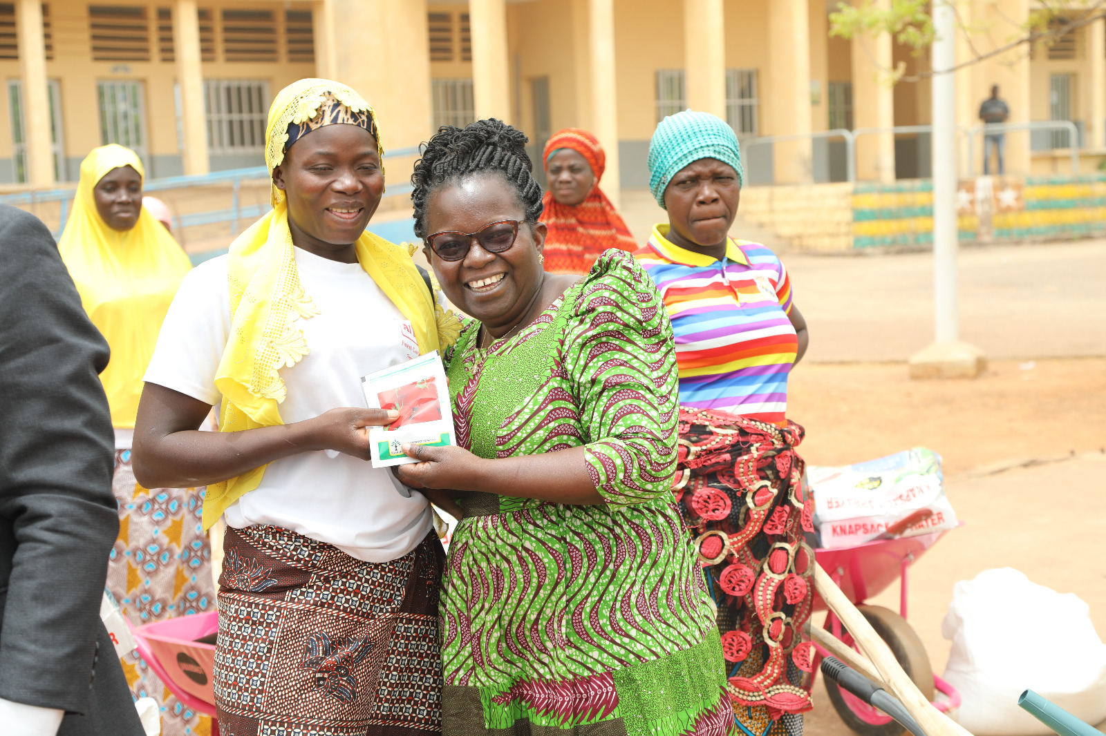 Savanes : Appui en outils de maraîchage du ministère de l'agriculture aux femmes déplacées